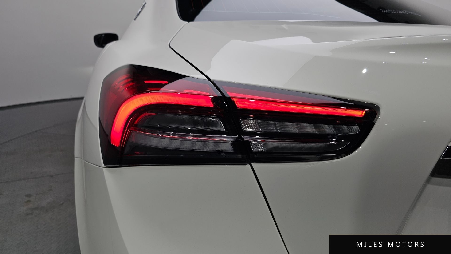Maserati Ghibli 2023 — миниатюра 8