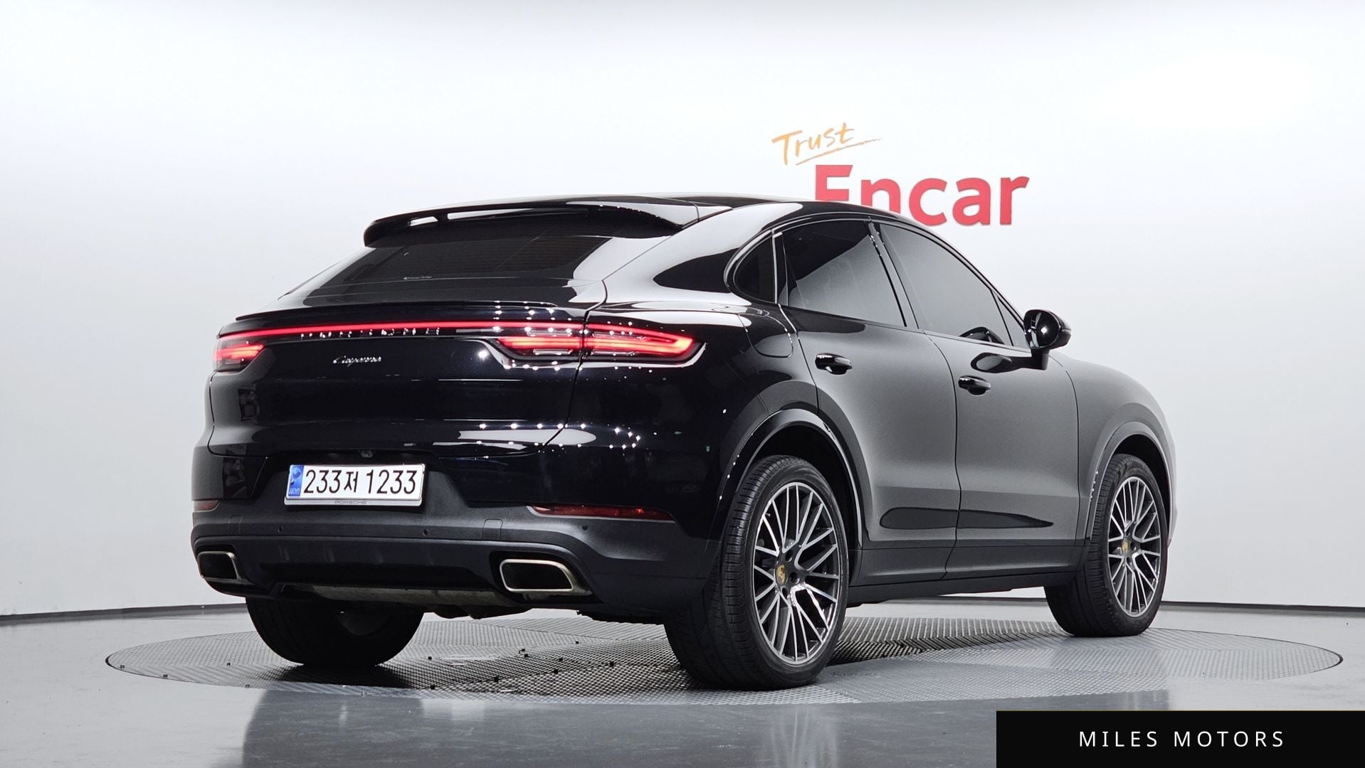 Porsche Cayenne 2020 — миниатюра 2