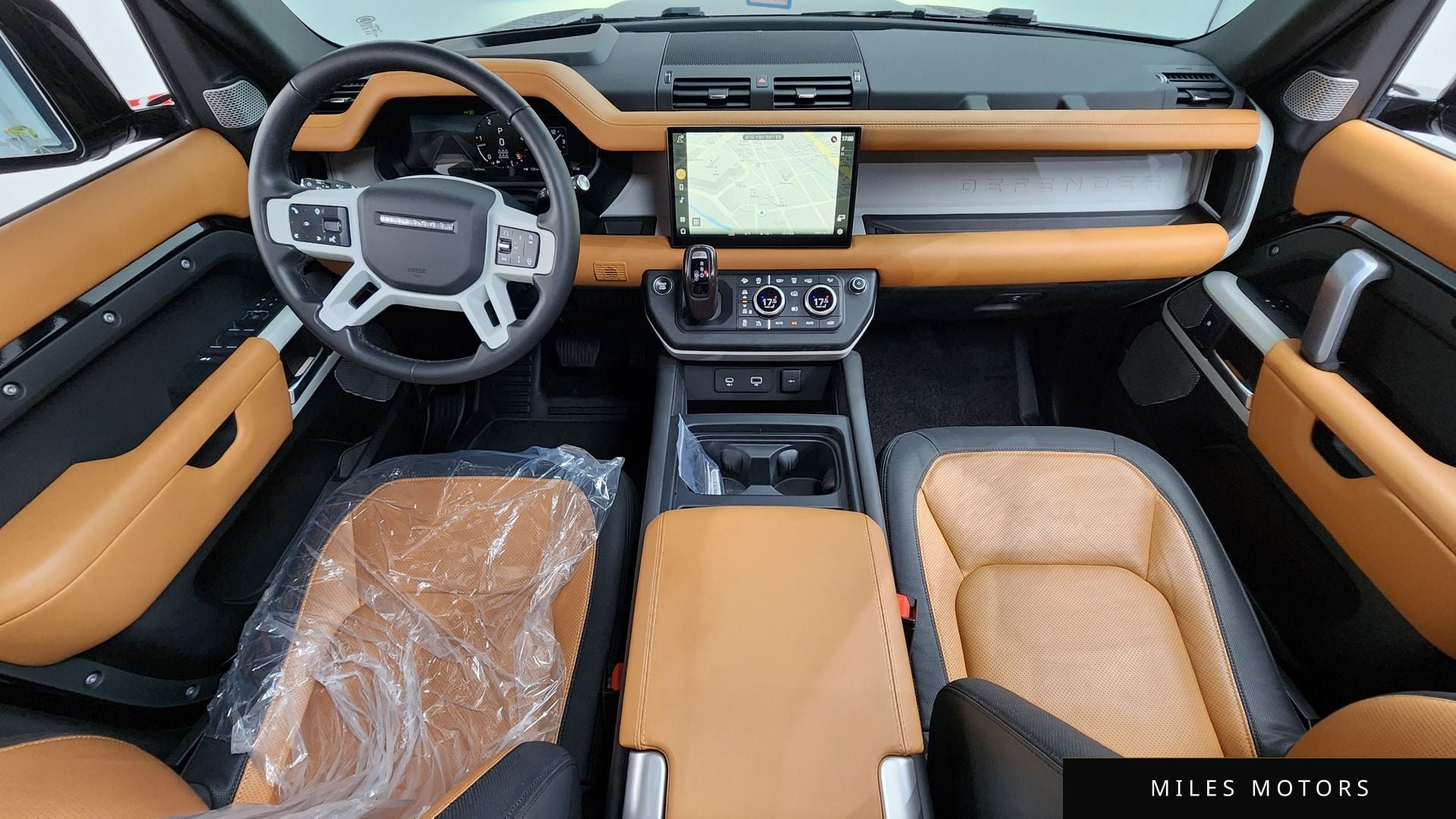 Land Rover Defender 2023 — миниатюра 10