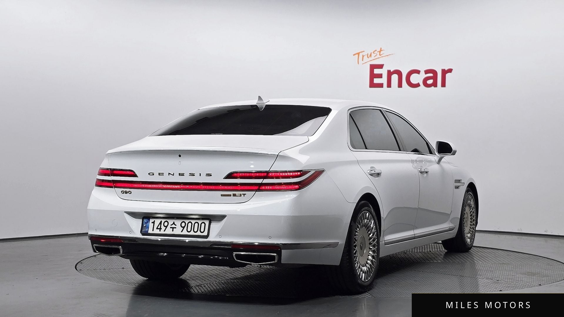 Genesis G90 2022 — миниатюра 2