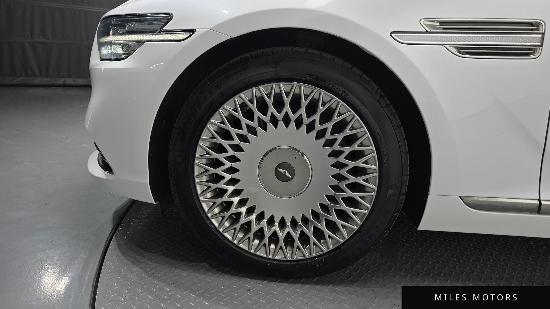Genesis G90 2022 — миниатюра 5
