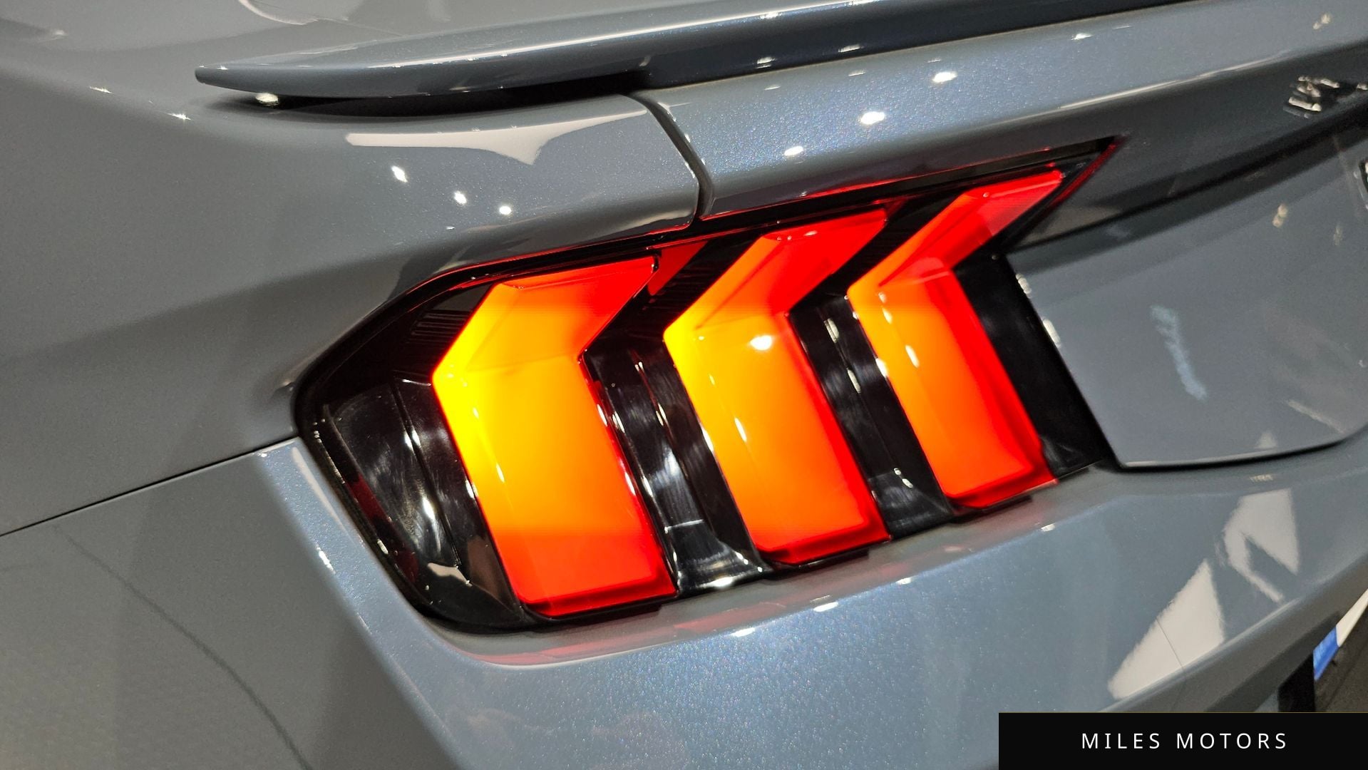 Ford Mustang 2025 — миниатюра 9