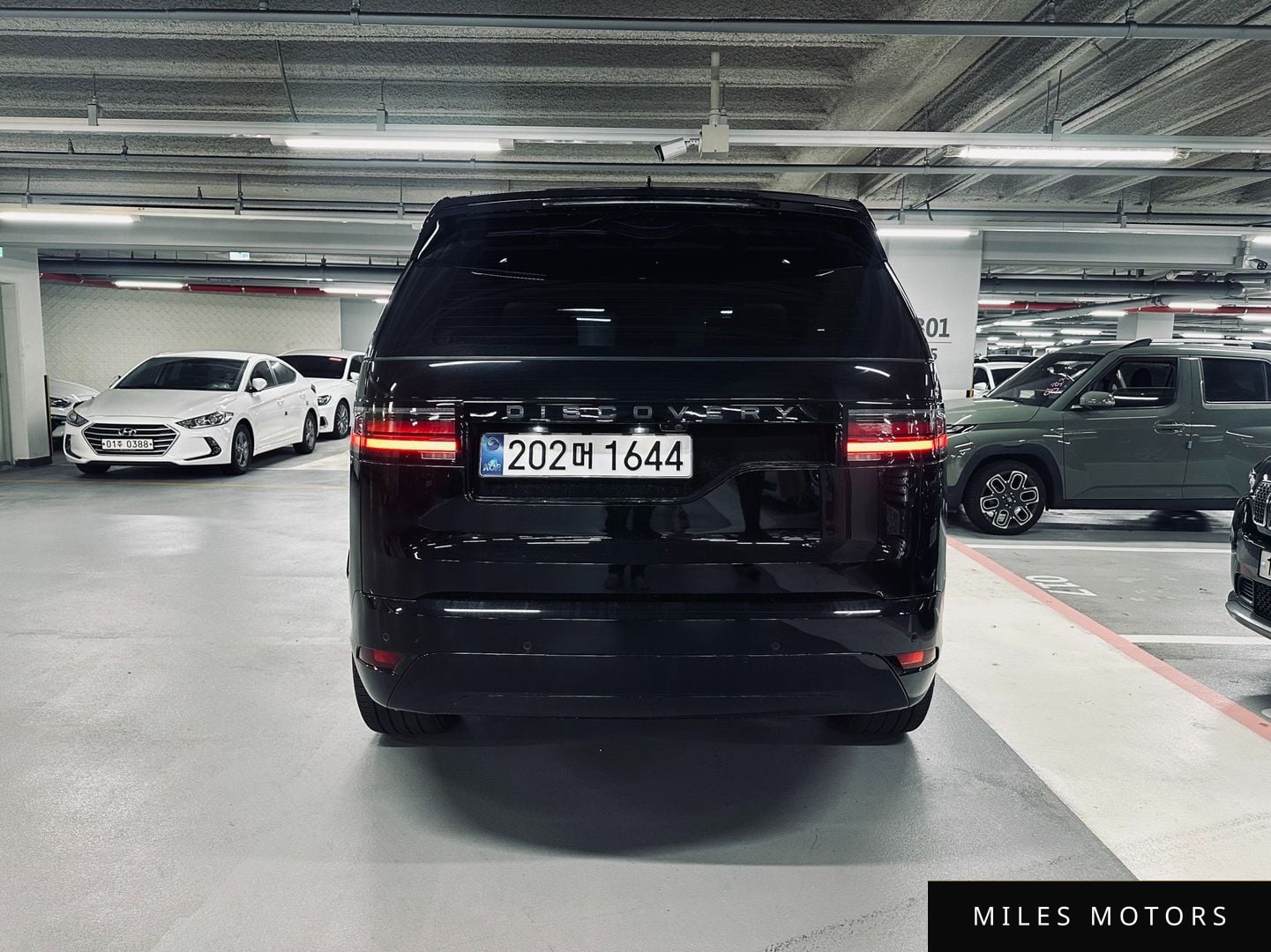 Land Rover Discovery 2024 — миниатюра 4