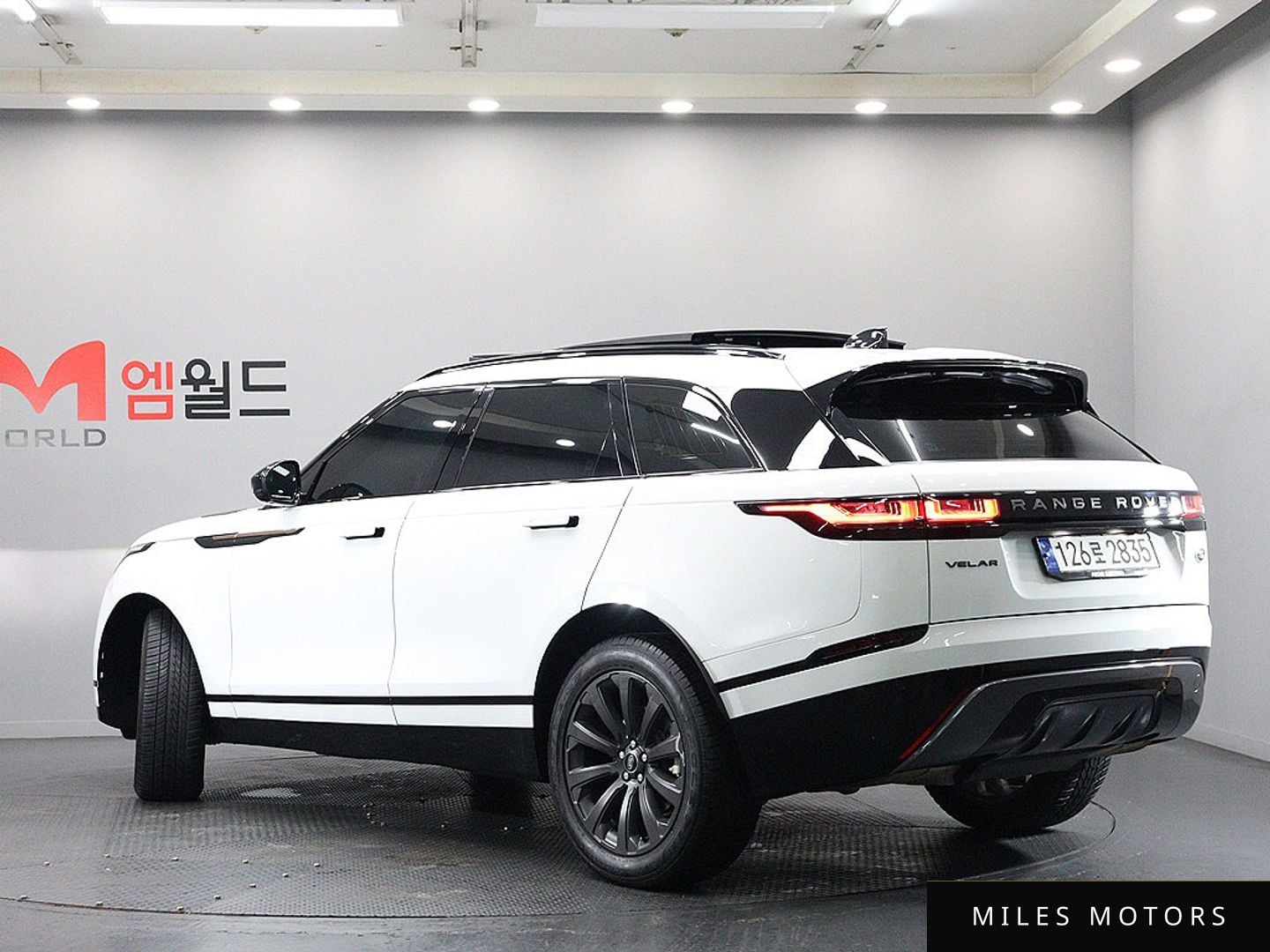 Land Rover Range Rover Velar 2023 — миниатюра 4