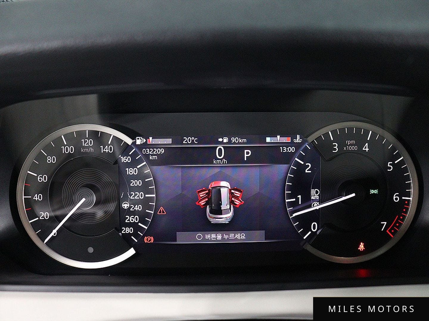 Land Rover Range Rover Velar 2023 — миниатюра 6