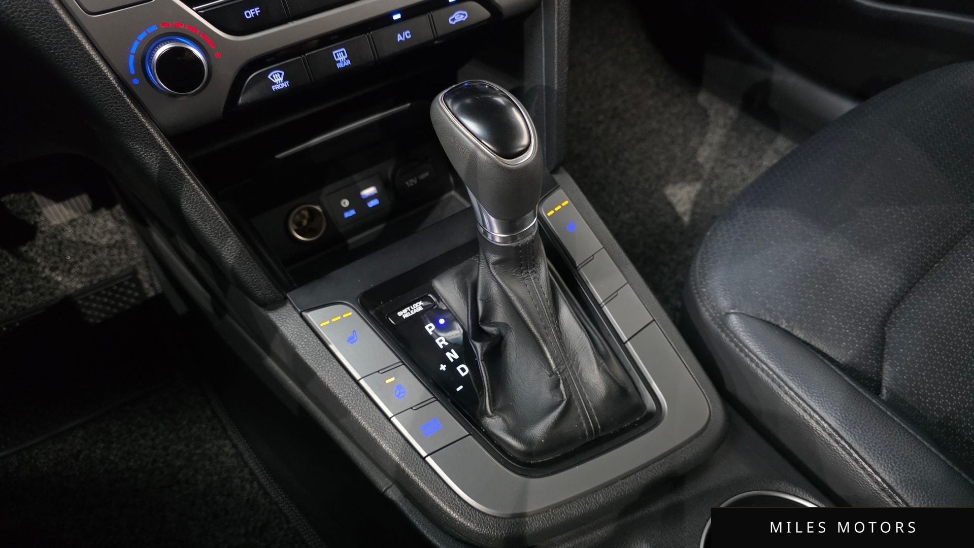 Hyundai AVANTE 2016 — миниатюра 12