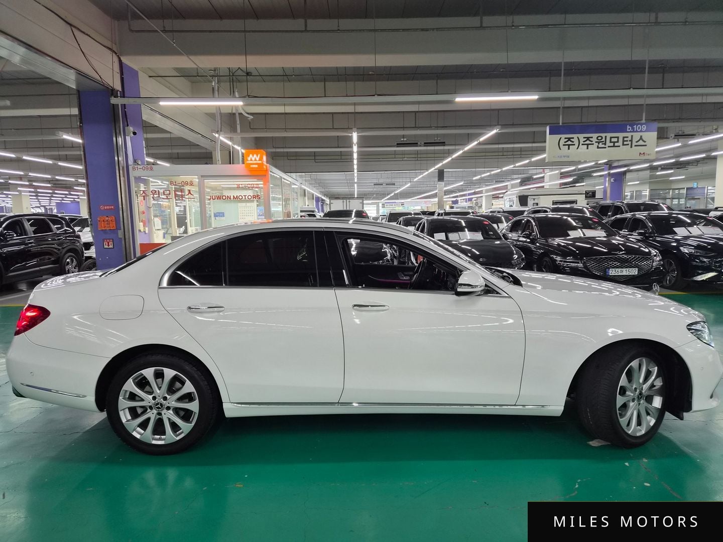 Mercedes-Benz E-Class W213 2019 — миниатюра 9