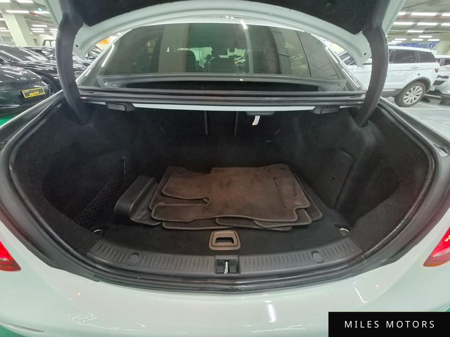 Mercedes-Benz E-Class W213 2019 — миниатюра 10
