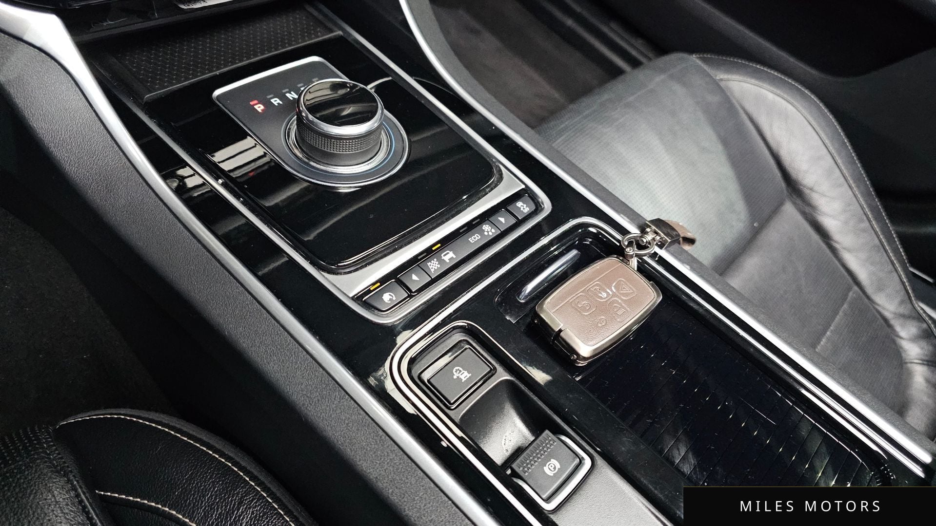 Jaguar XF (X260) 2017 — миниатюра 9