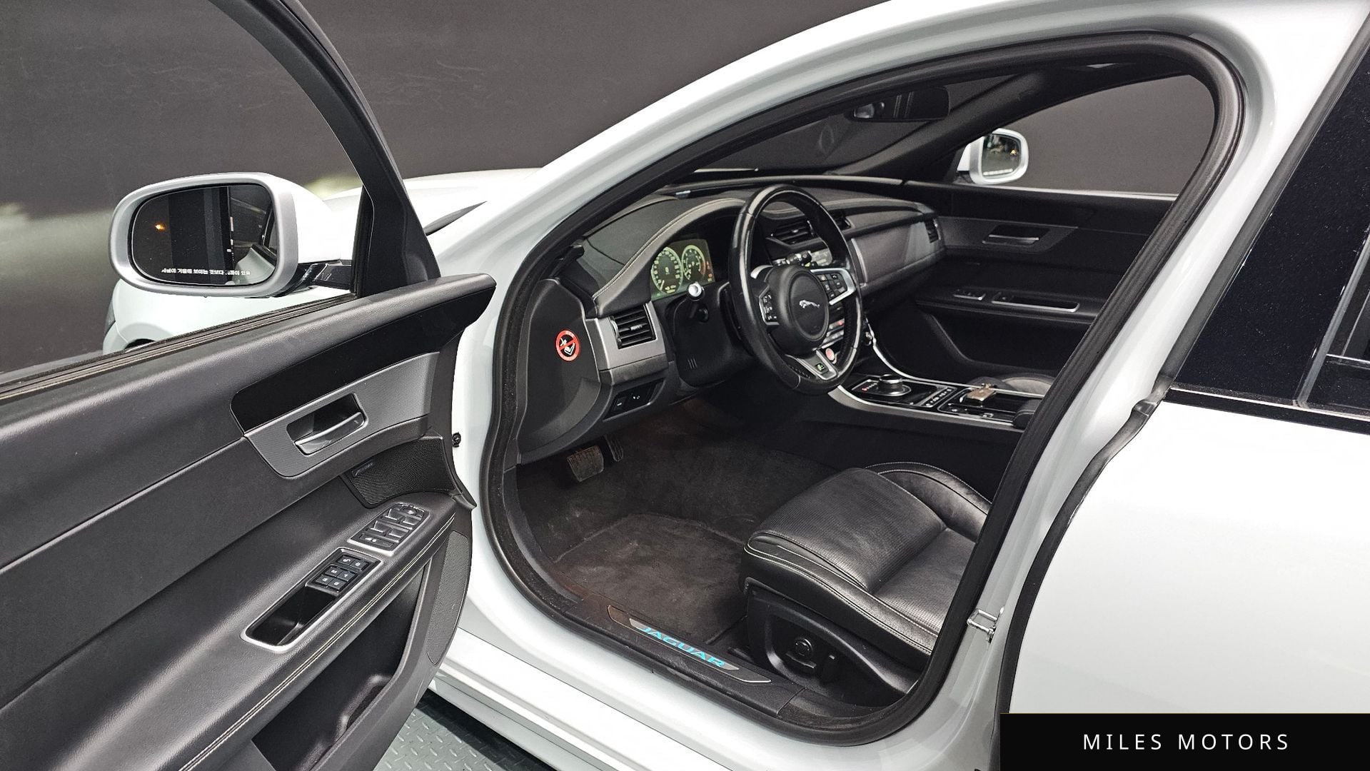 Jaguar XF (X260) 2017 — миниатюра 10