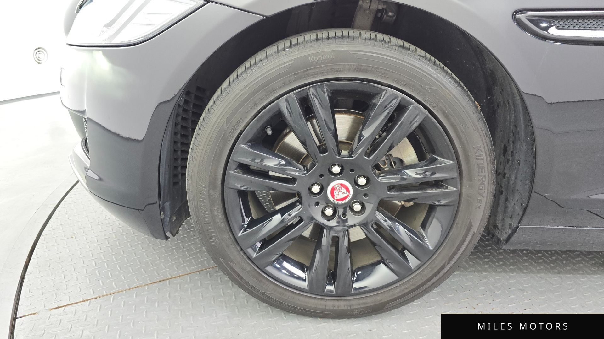 Jaguar XF (X260) 2019 — миниатюра 5