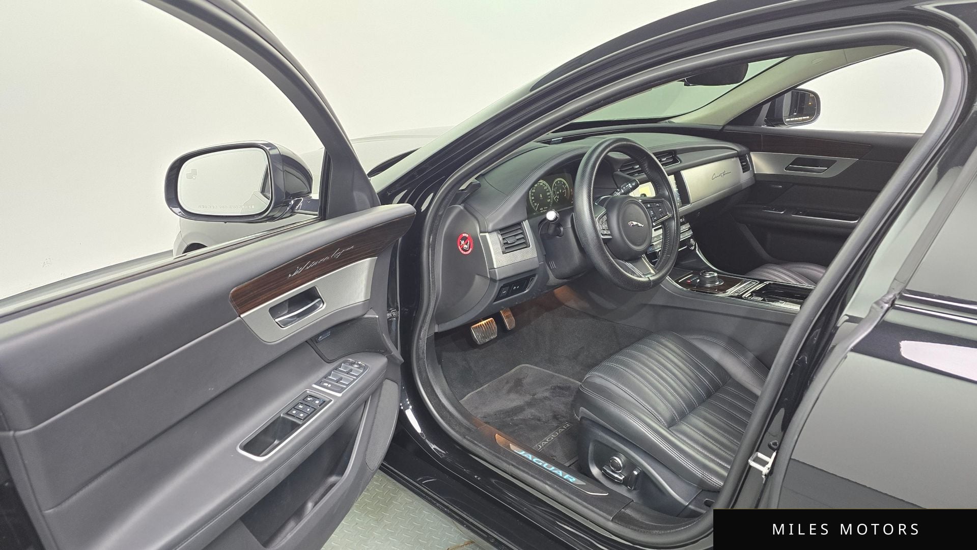 Jaguar XF (X260) 2019 — миниатюра 10