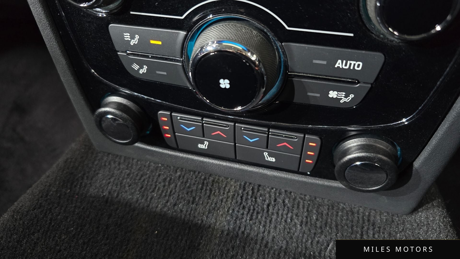 Jaguar XF (X260) 2019 — миниатюра 12