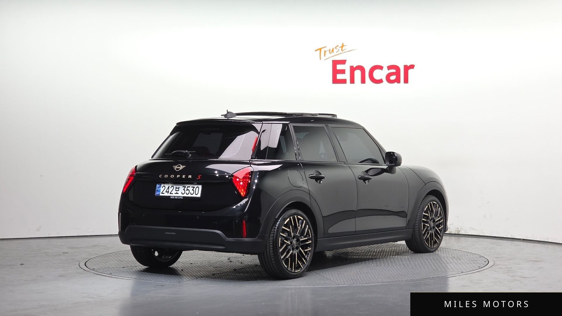 MINI Cooper S 2025 — миниатюра 2