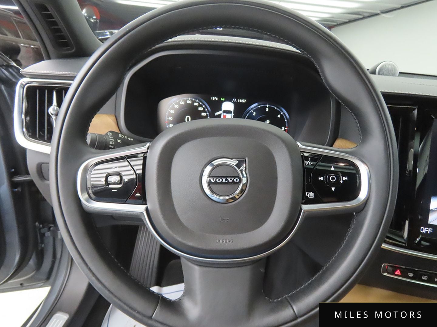 Volvo S90 2019 — миниатюра 8