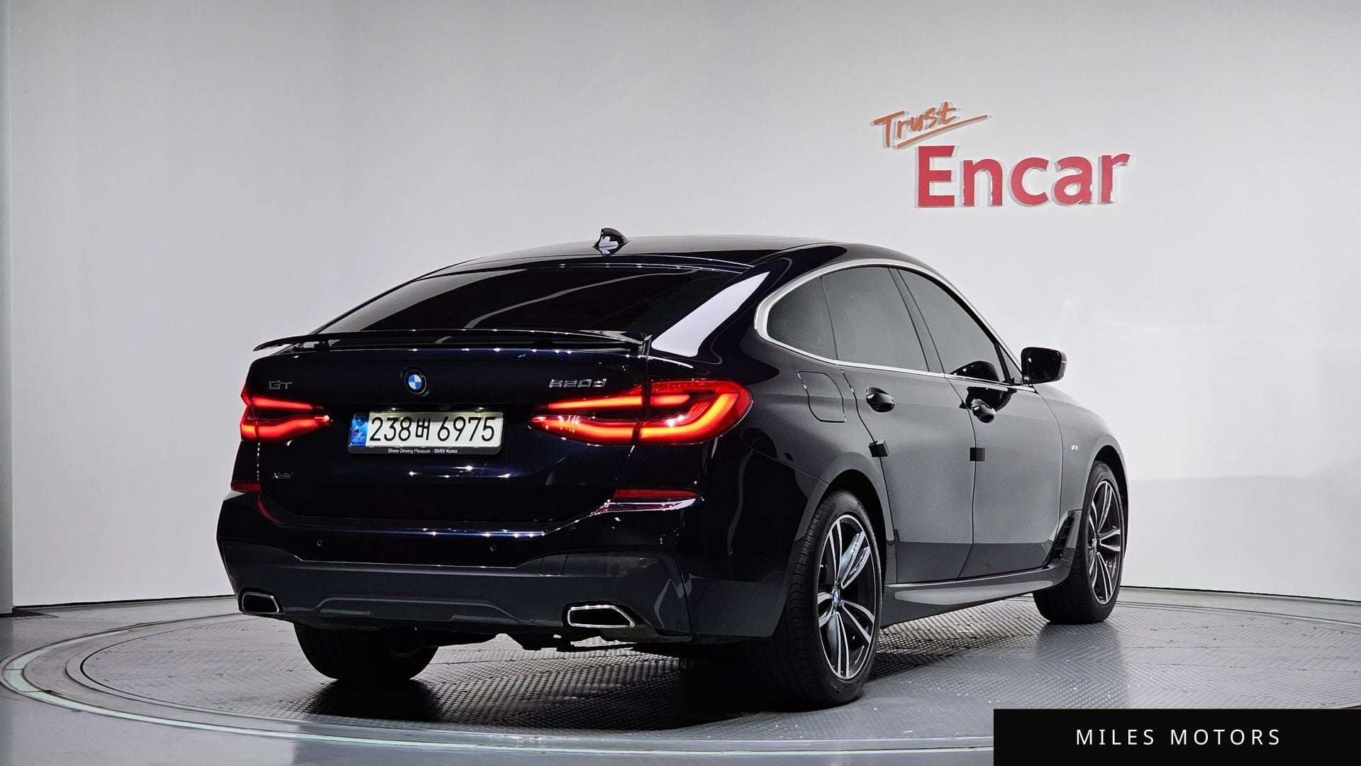 BMW 6 Series GT (G32) 2021 — миниатюра 2