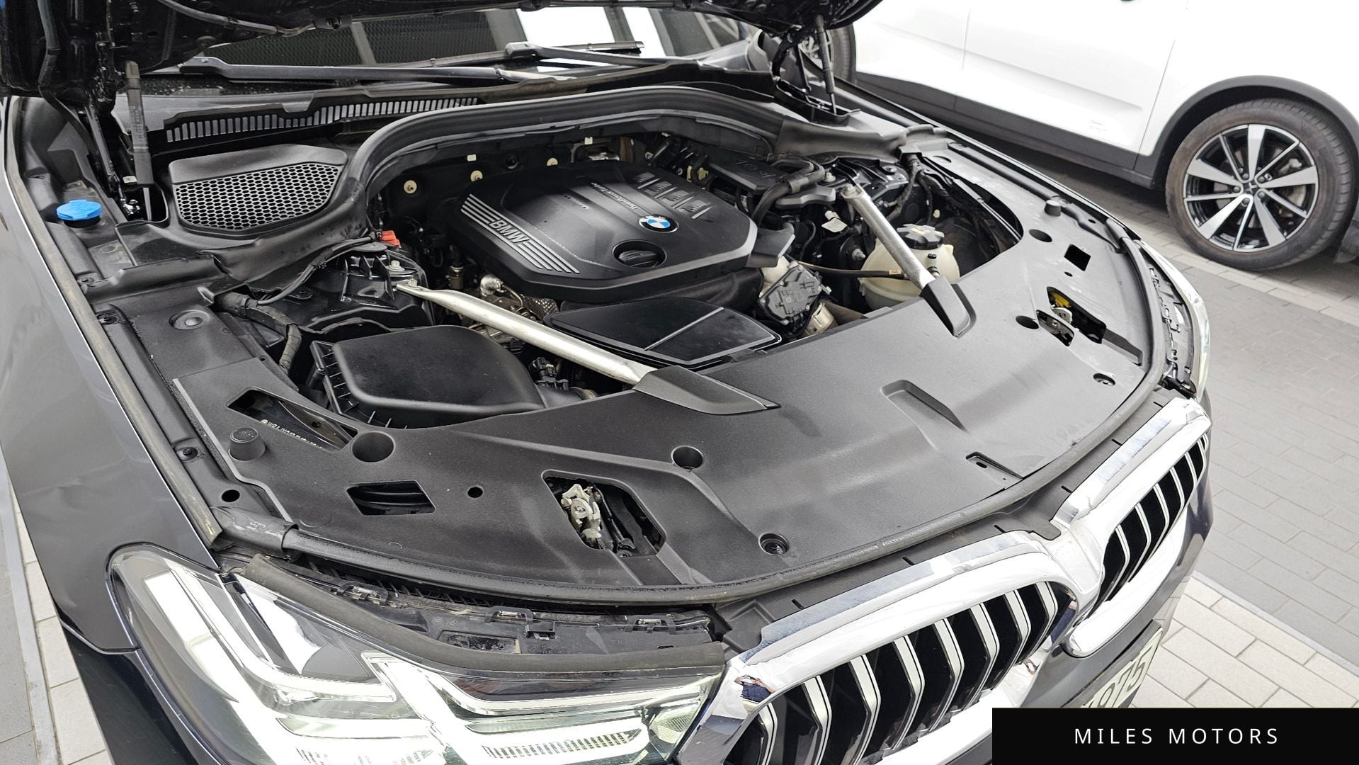 BMW 6 Series GT (G32) 2021 — миниатюра 6