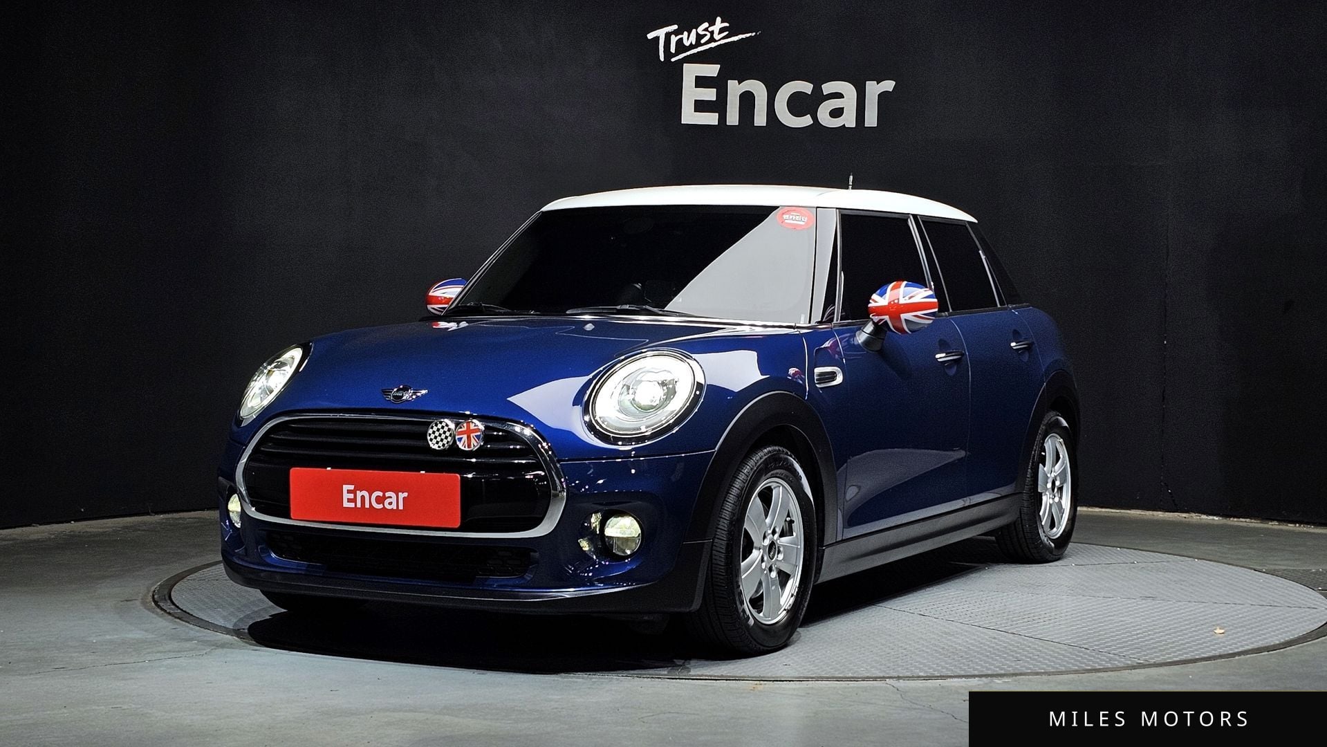 MINI Cooper 2018 — фото 1 из 12