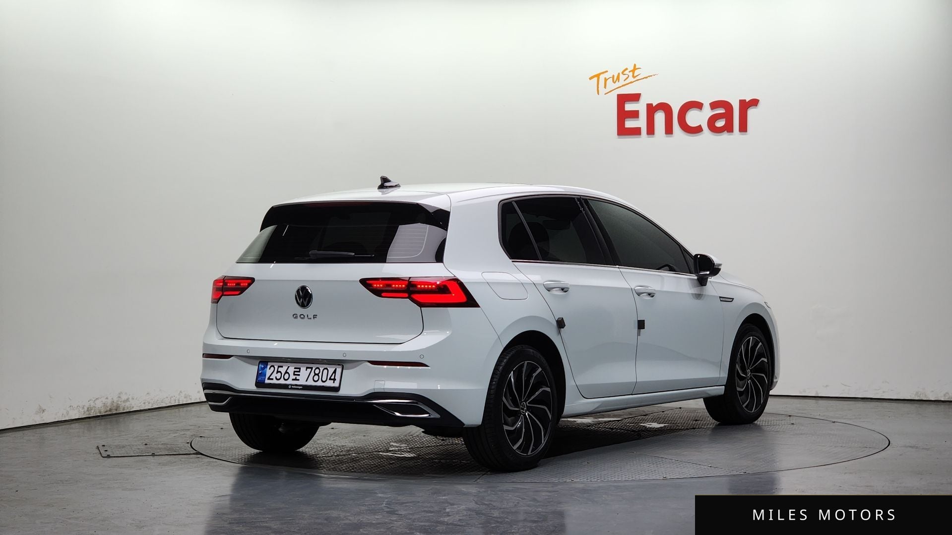 Volkswagen Golf 2024 — миниатюра 2