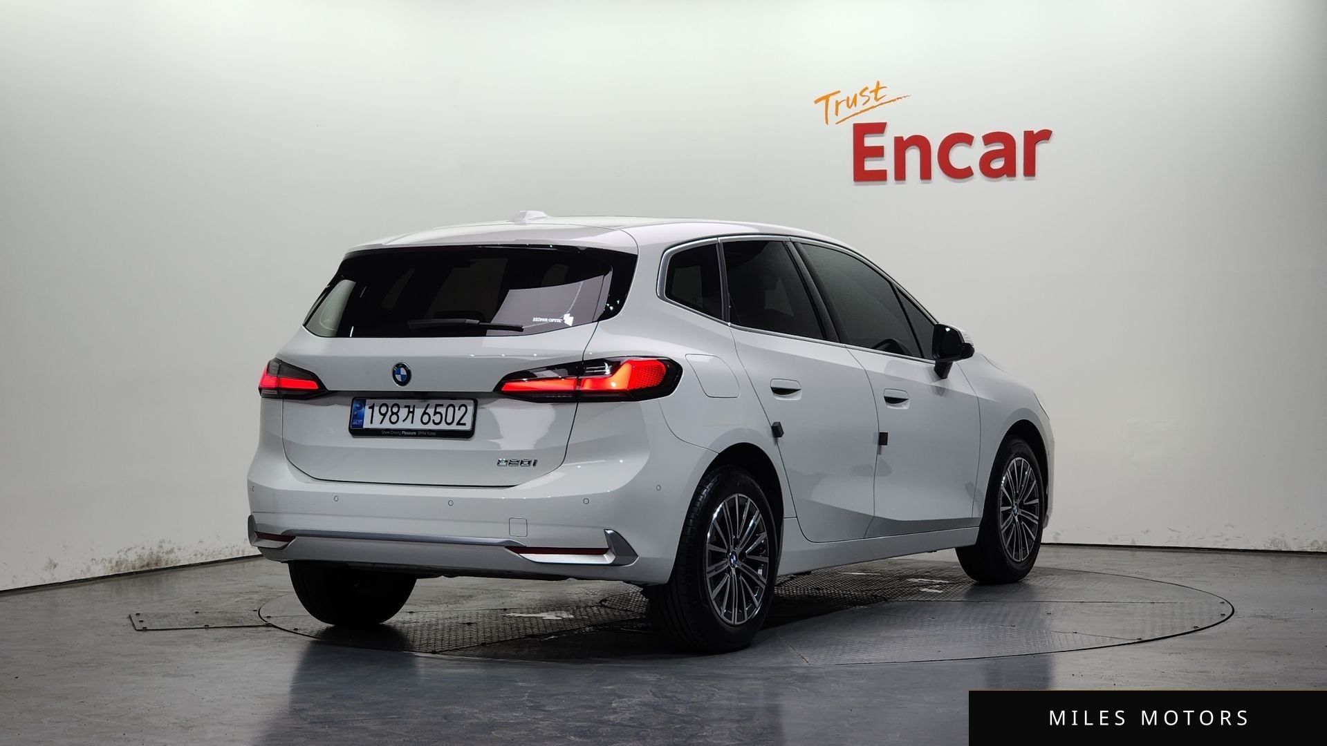 BMW 2-Series 2025 — миниатюра 2