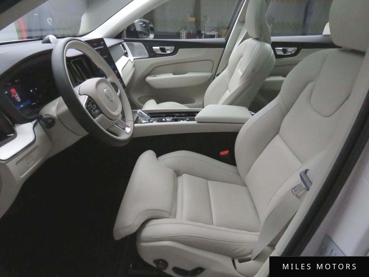 Volvo XC60 2026 — миниатюра 9