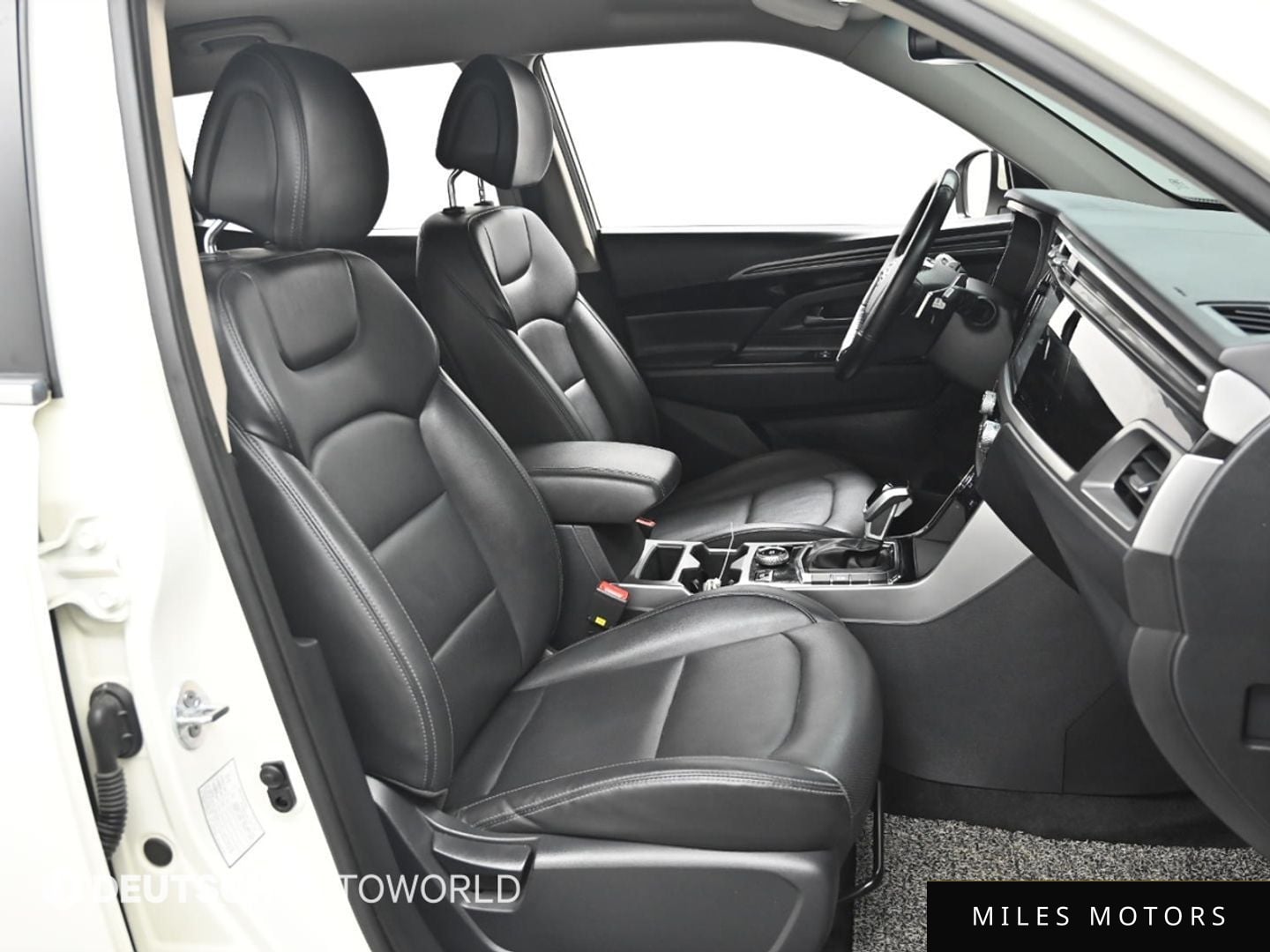 KG Mobility Beautiful Korando 2021 — миниатюра 10