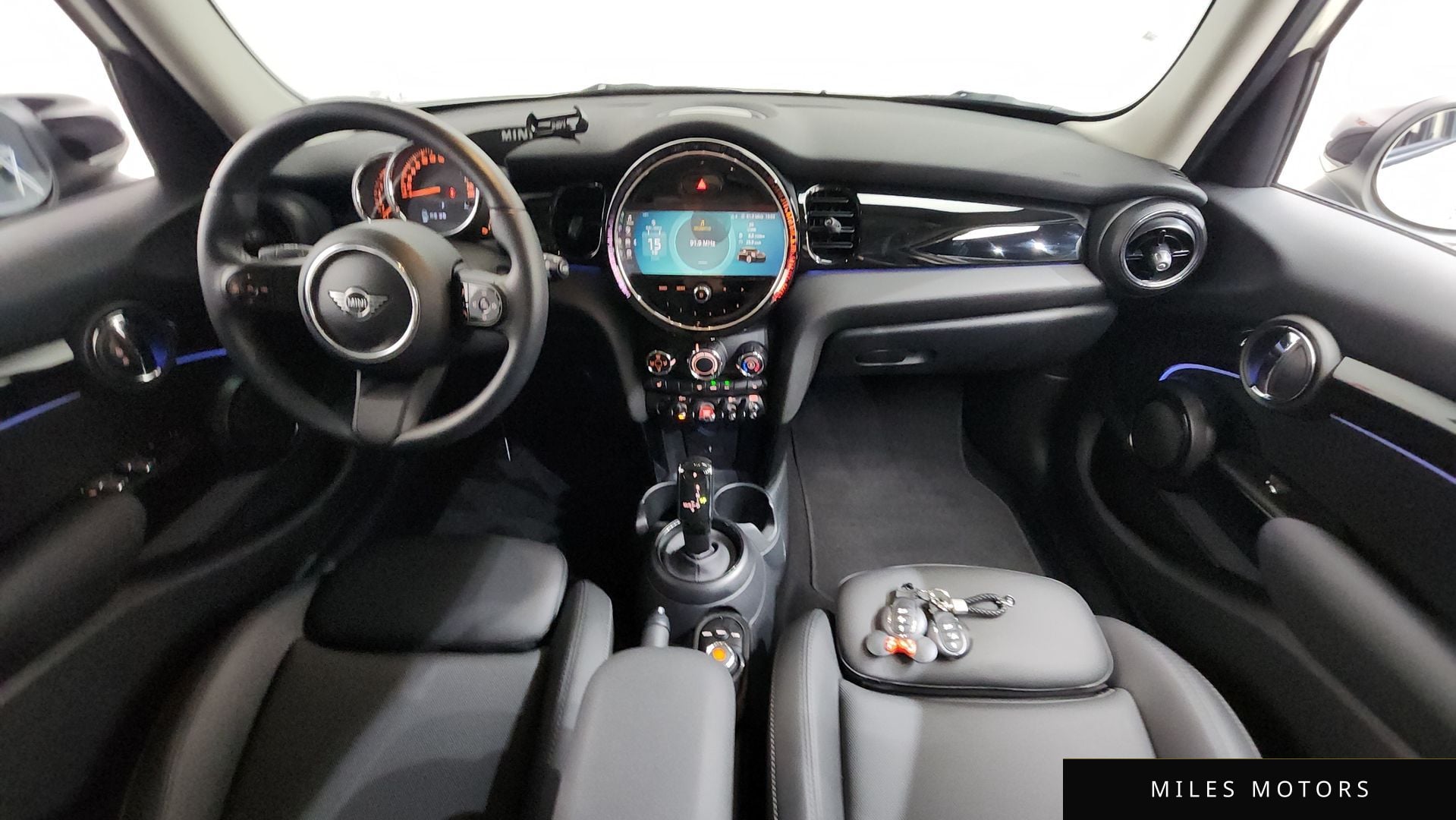MINI Cooper 2022 — миниатюра 10