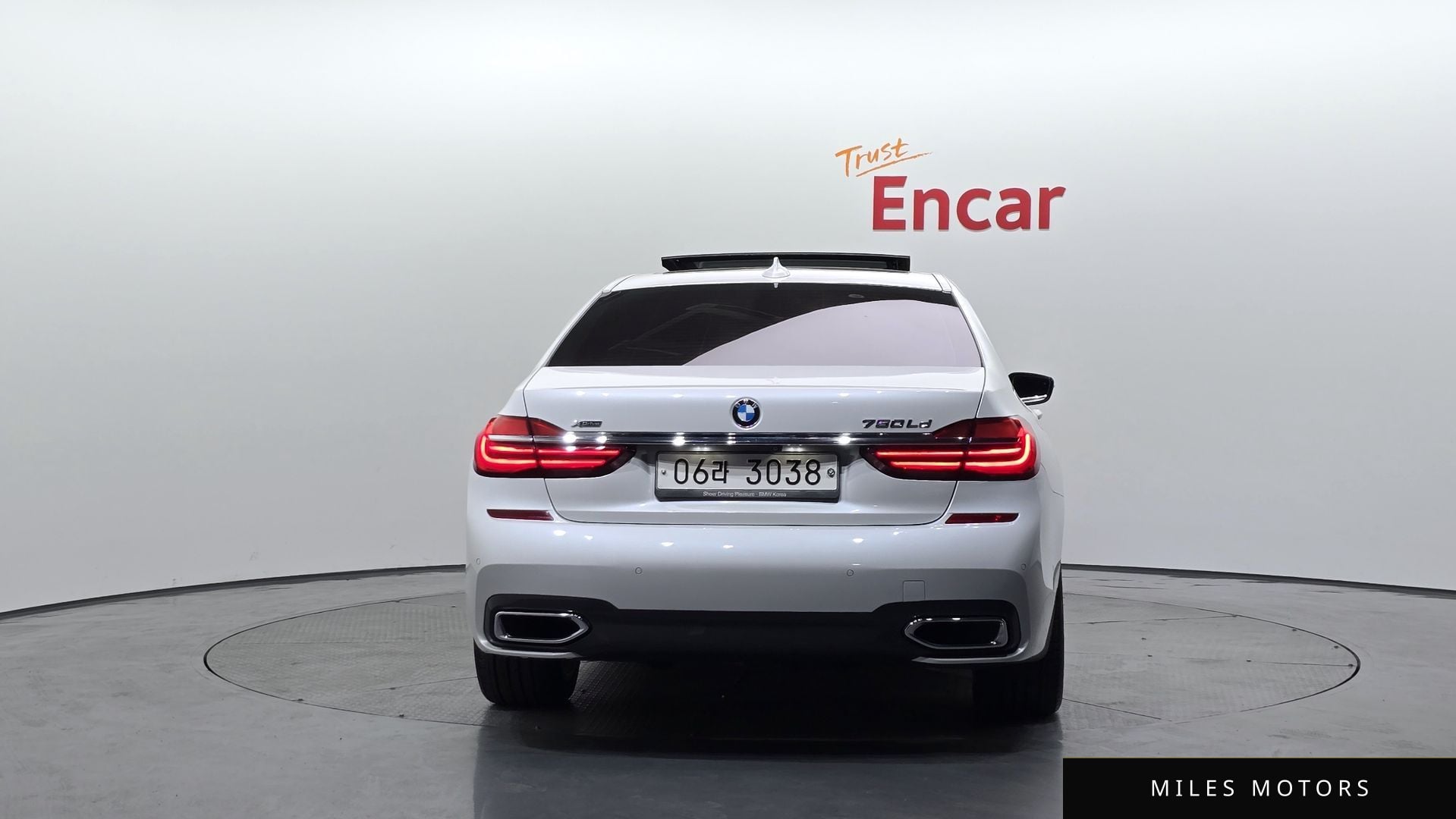 BMW 7 Series (G11) 2017 — миниатюра 4