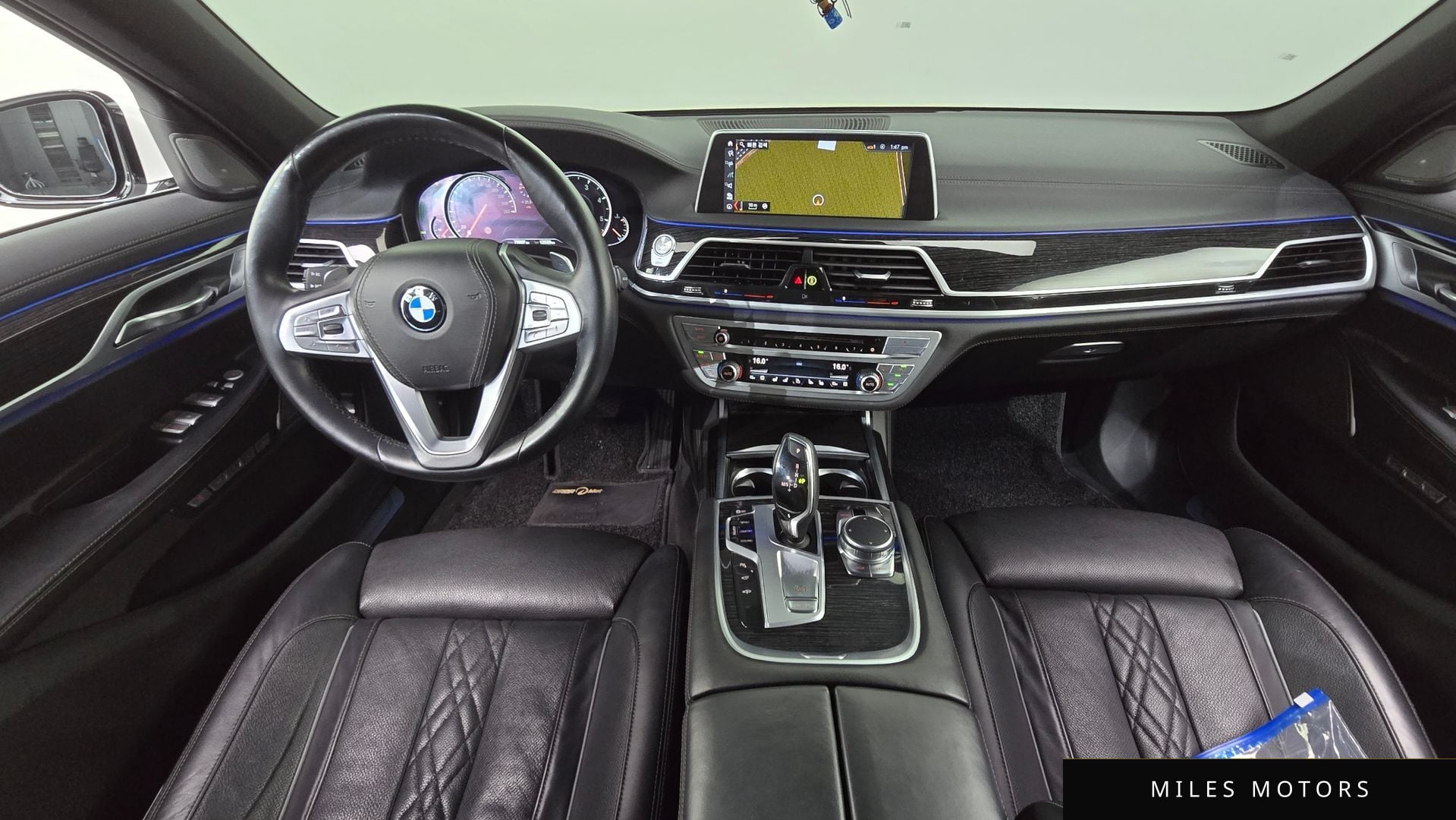 BMW 7 Series (G11) 2017 — миниатюра 7