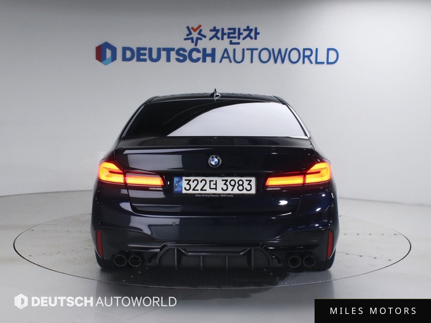 BMW 5 Series (G30) 2020 — миниатюра 5