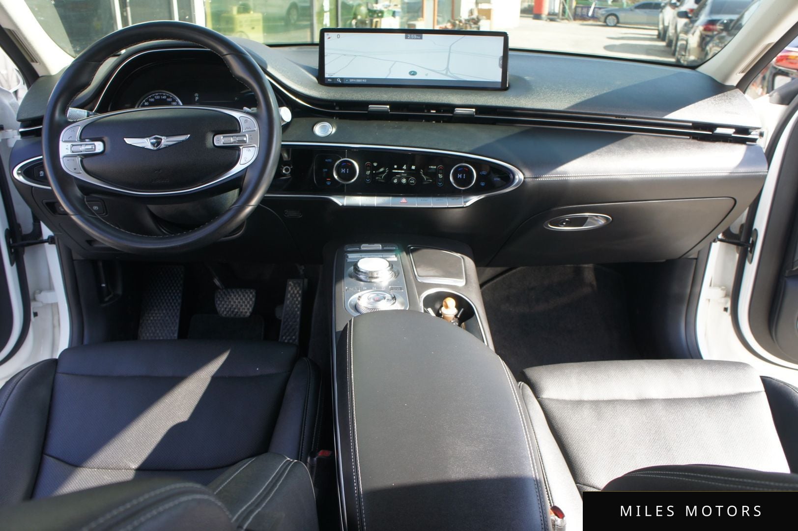 Genesis GV70 2021 — миниатюра 10