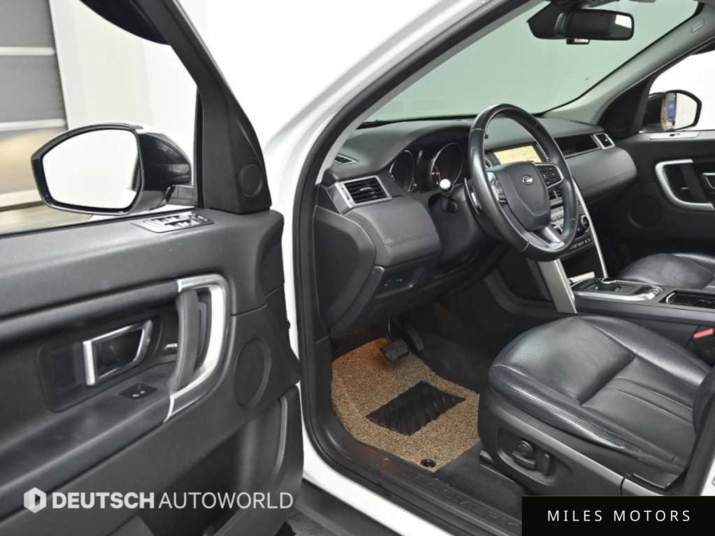 Land Rover Discovery Sport 2018 — миниатюра 11