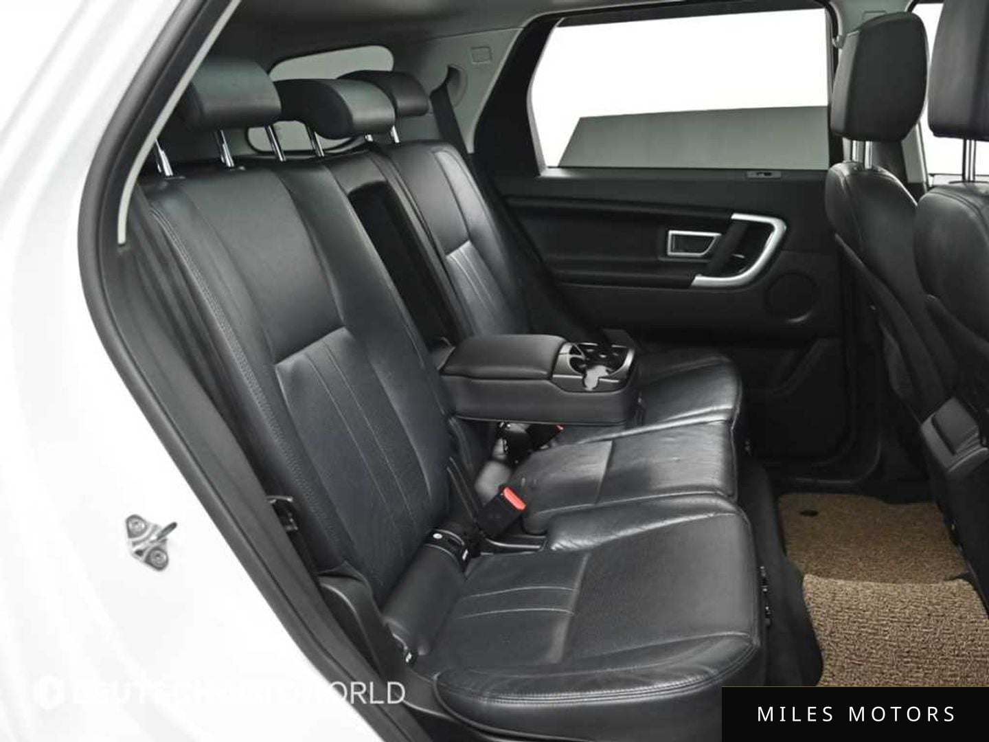 Land Rover Discovery Sport 2018 — миниатюра 12