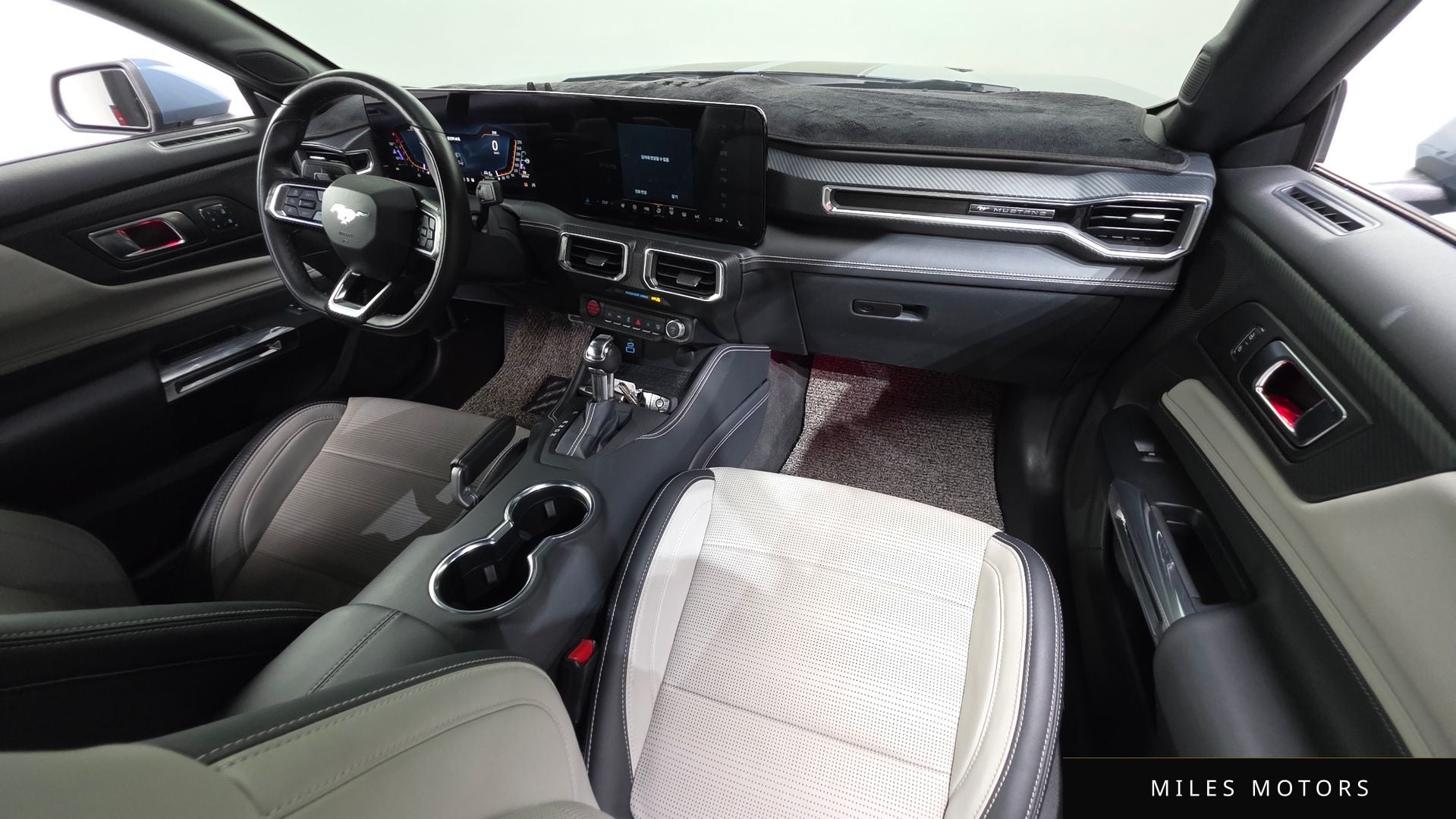 Ford Mustang 2024 — миниатюра 9
