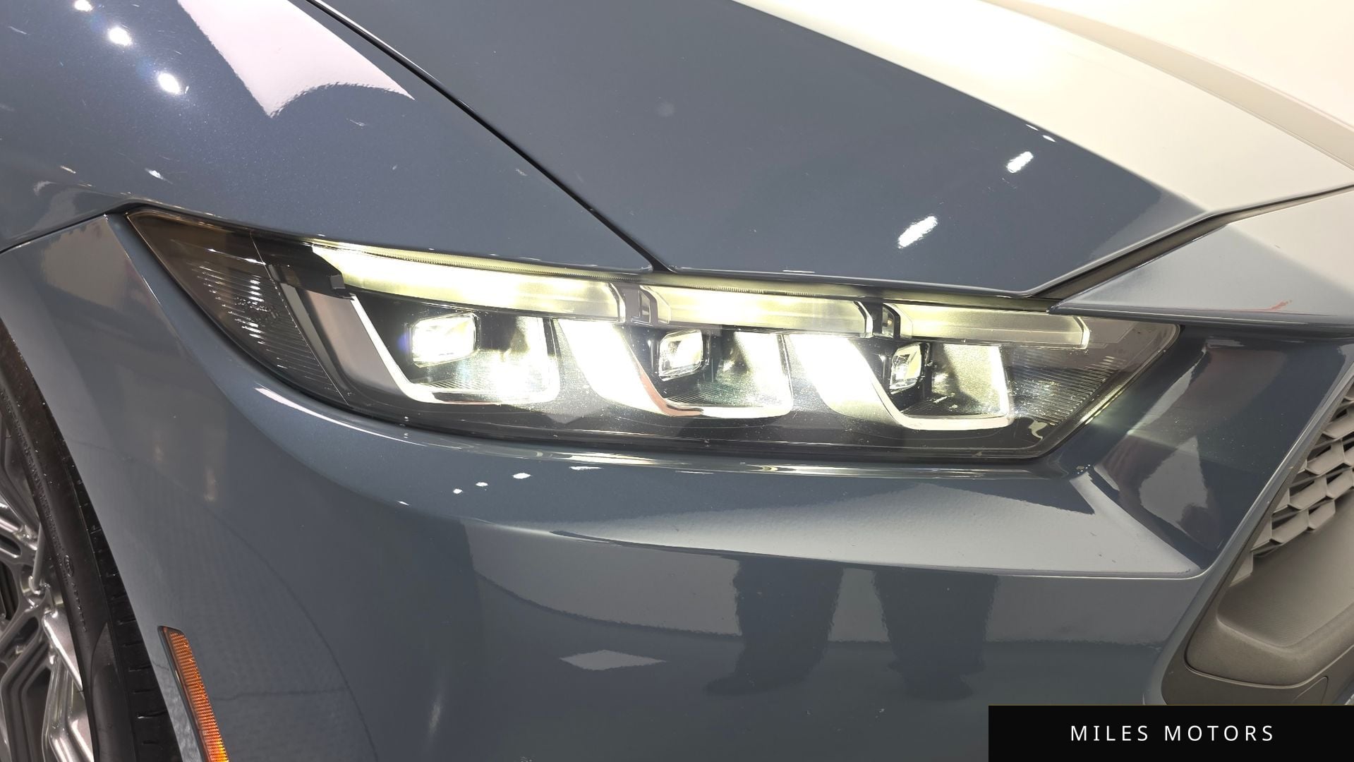 Ford Mustang 2024 — миниатюра 7