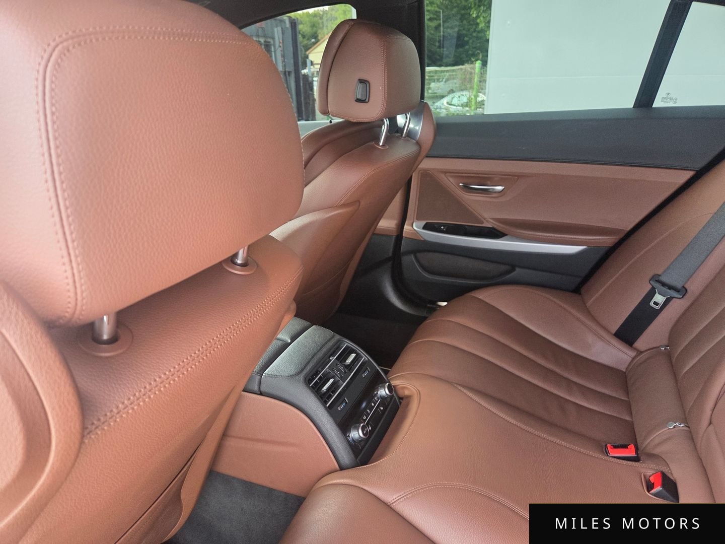 BMW 6 Series (F12) 2016 — миниатюра 6