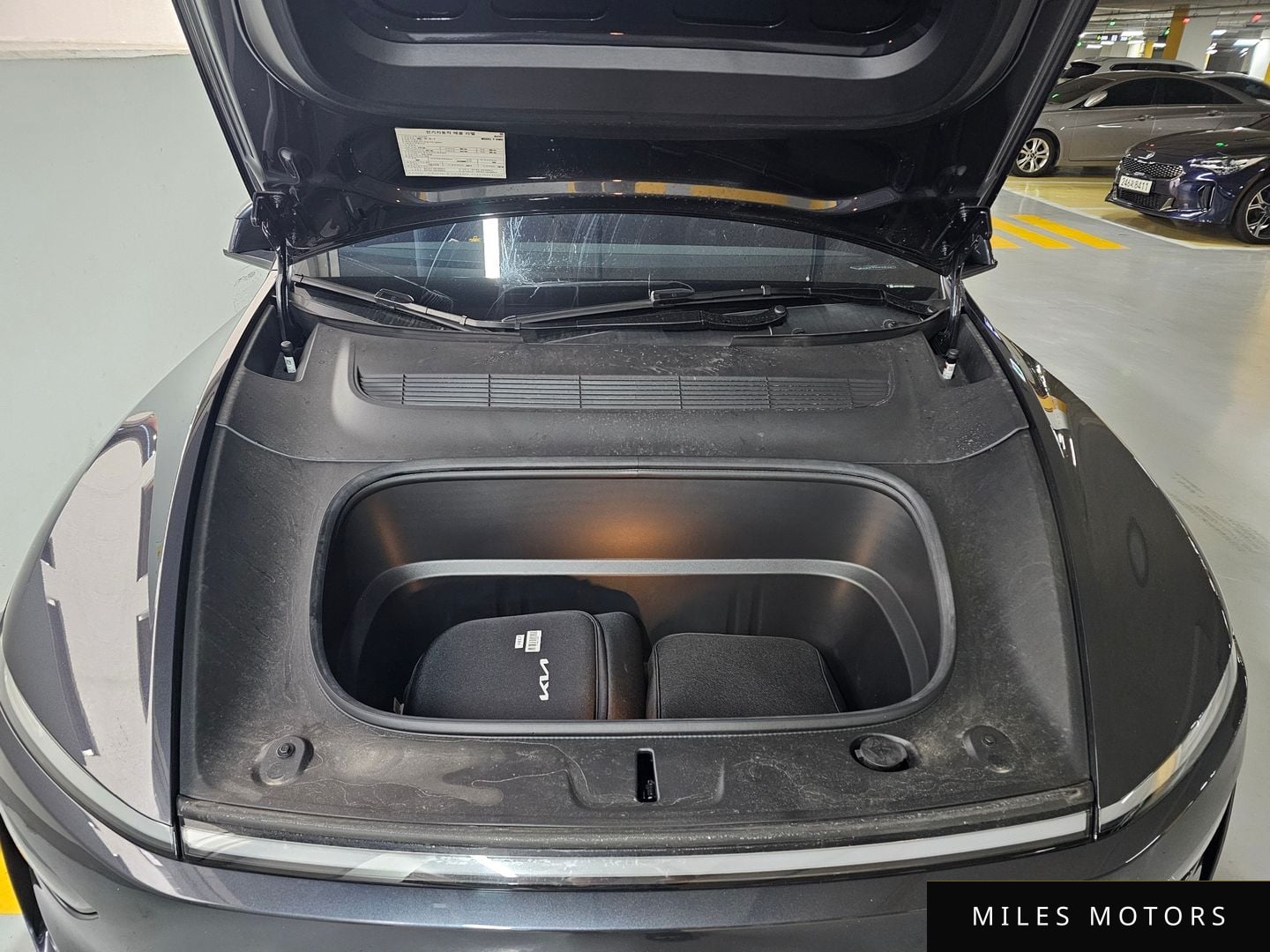 Tesla Model Y 2025 — миниатюра 7