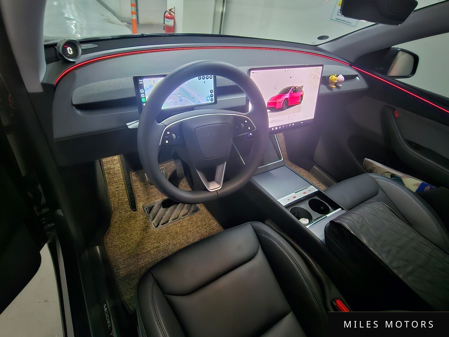 Tesla Model Y 2025 — миниатюра 10
