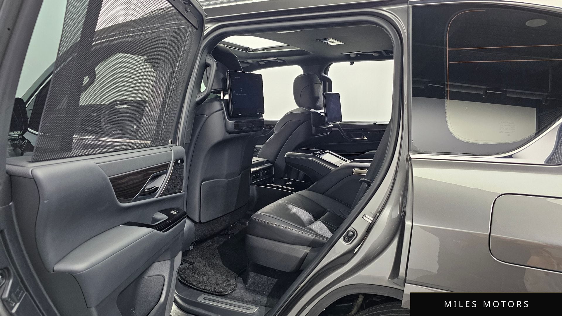 Лексус LX 2025 — миниатюра 11
