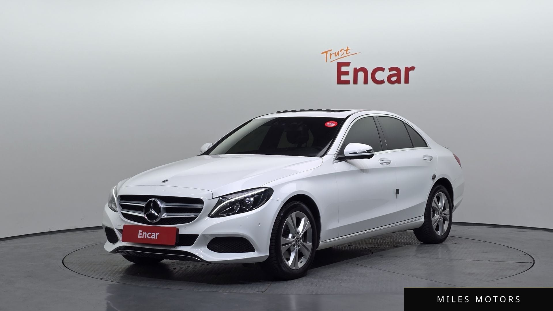 Mercedes-Benz C-Class W205 2018 — фото 1 из 12