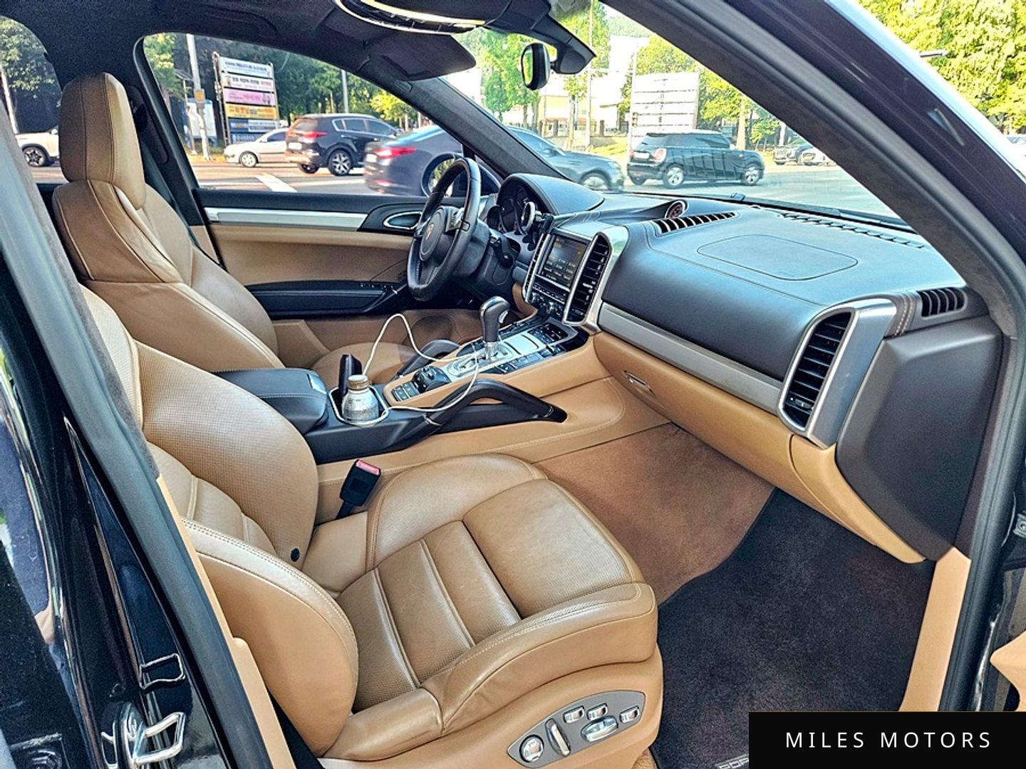 Porsche Cayenne 2011 — миниатюра 4