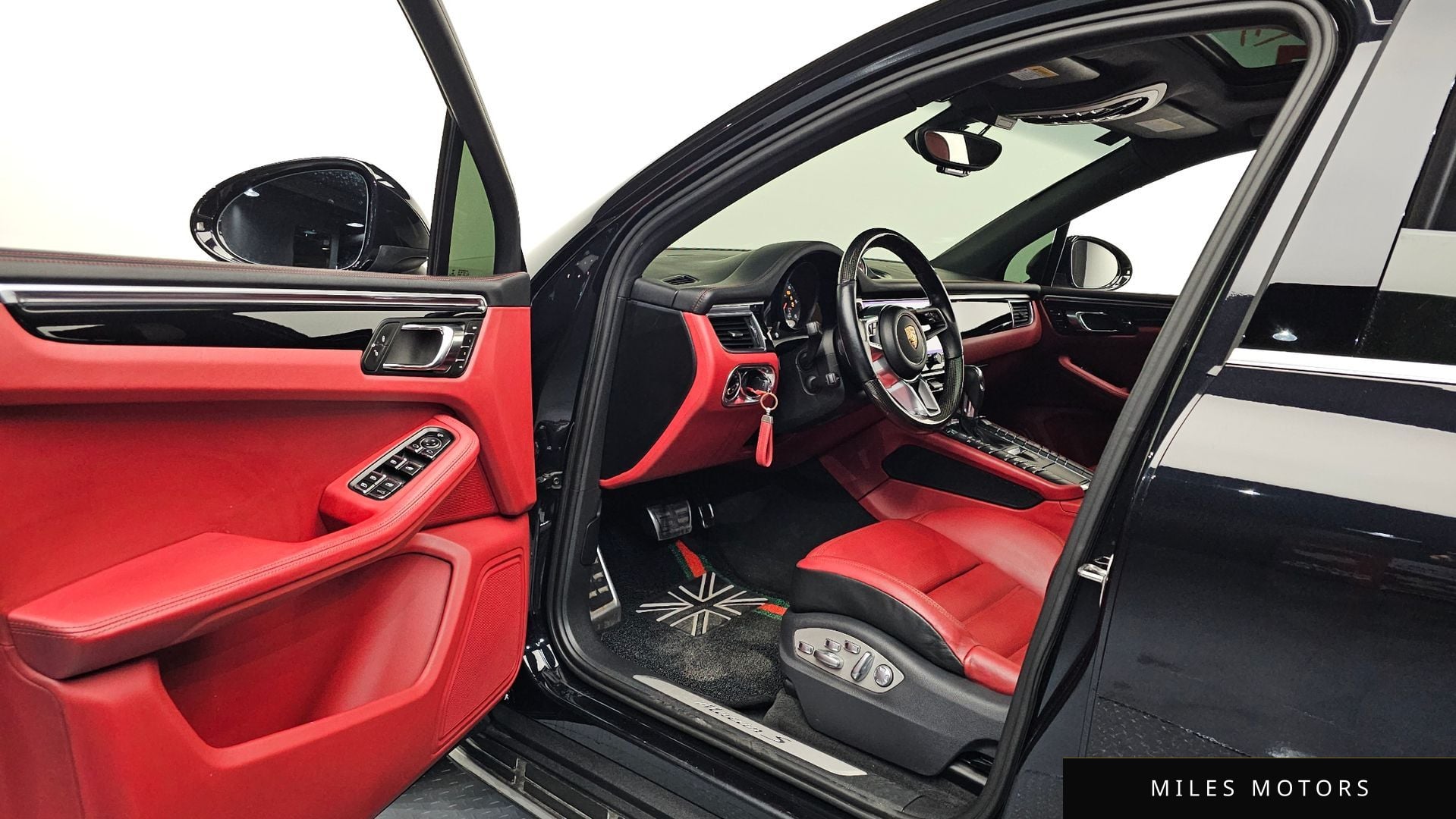 Porsche Macan 2015 — миниатюра 10