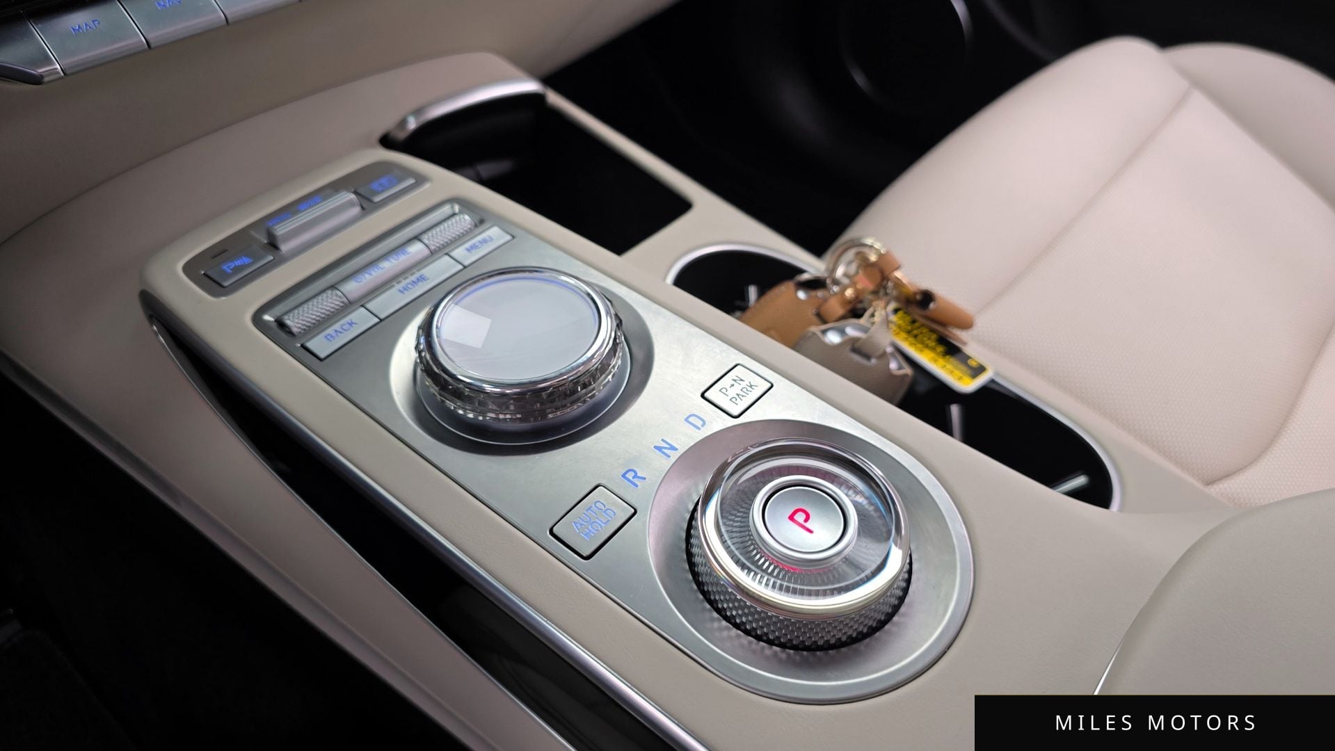 Genesis GV70 2024 — миниатюра 12