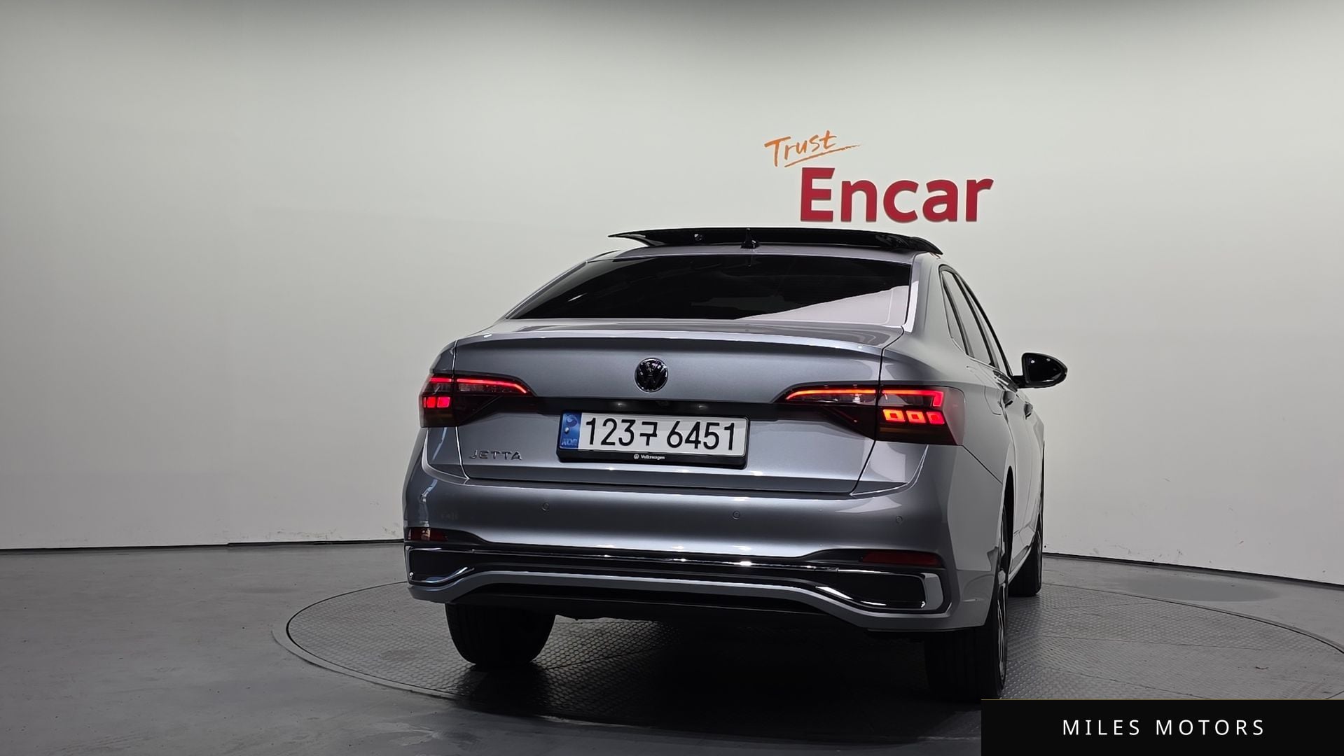 Volkswagen Jetta 2023 — миниатюра 4