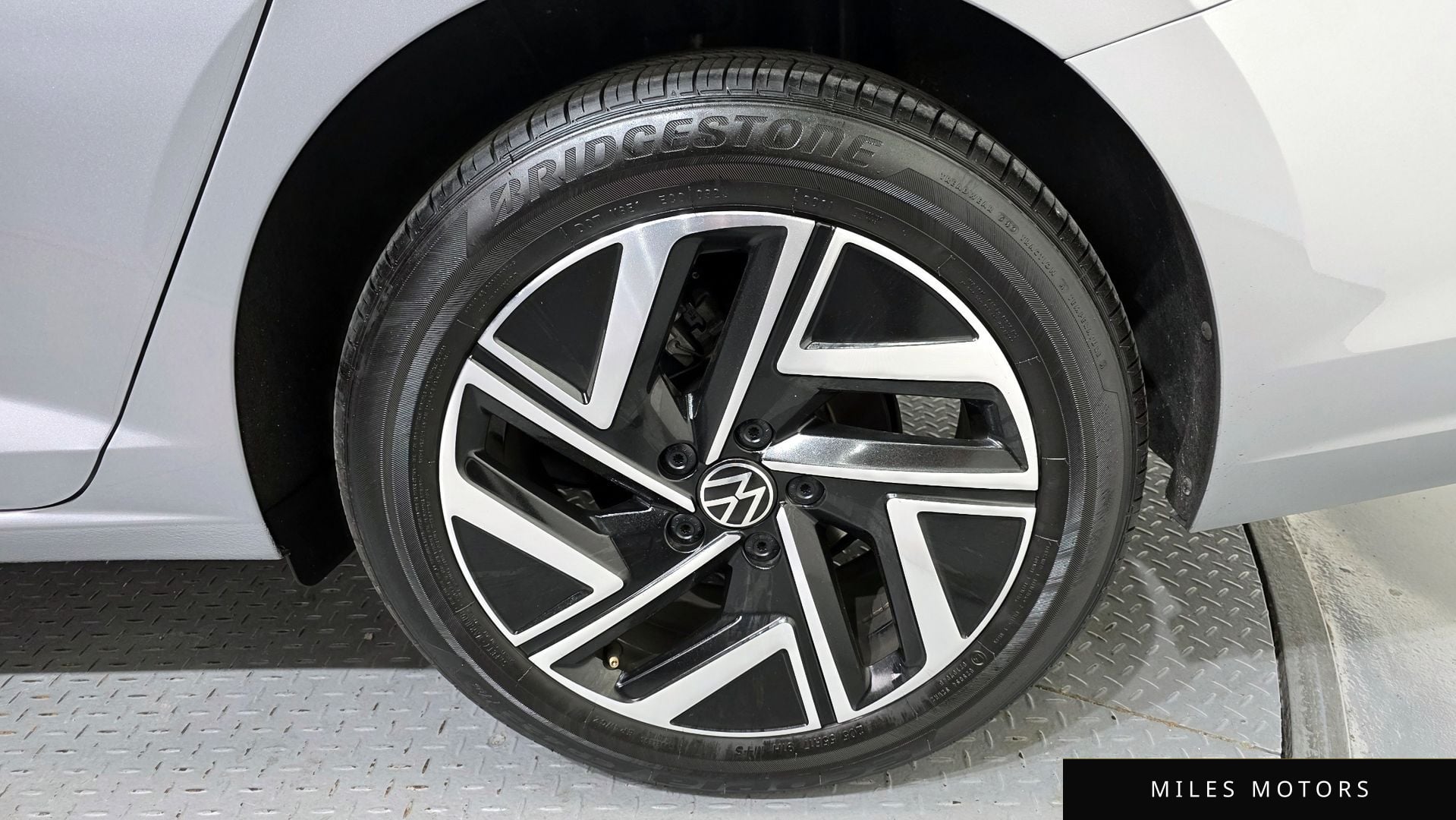 Volkswagen Jetta 2023 — миниатюра 5