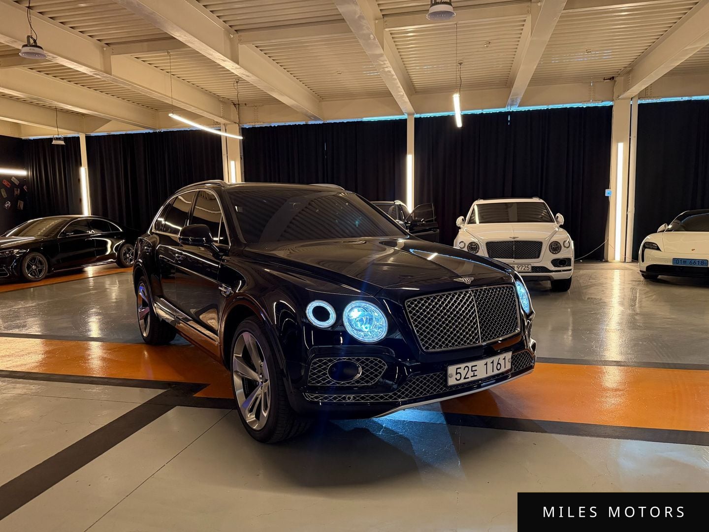Bentley Bentayga 2018 — миниатюра 2