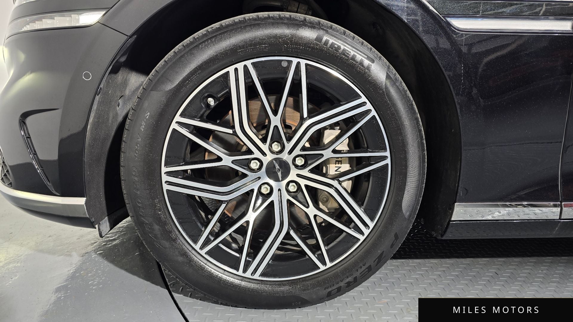 Genesis G90 (RS4) 2022 — миниатюра 5