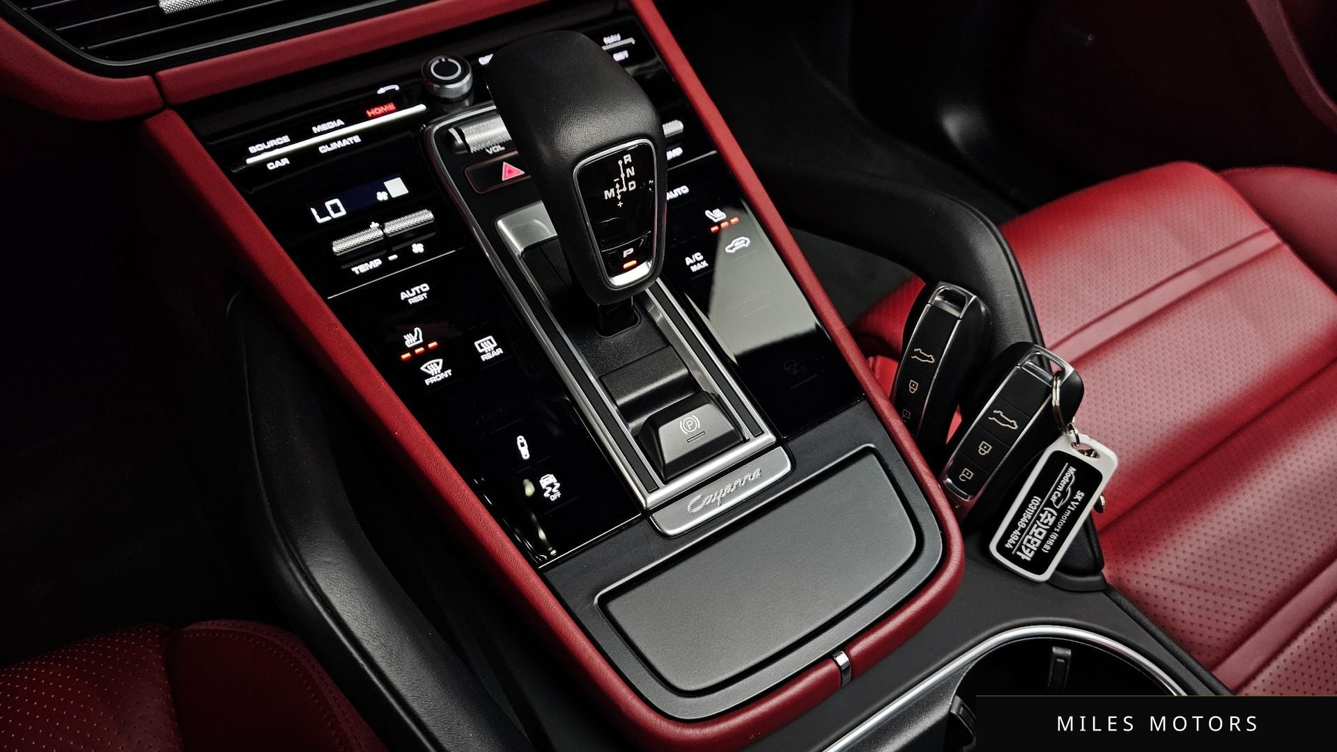 Porsche Cayenne 2021 — миниатюра 12
