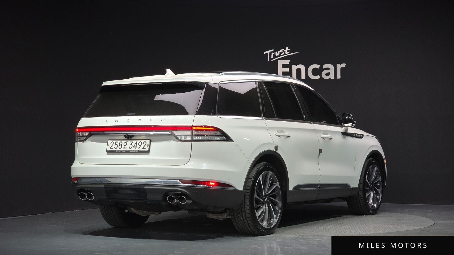 Lincoln Aviator 2020 — миниатюра 2