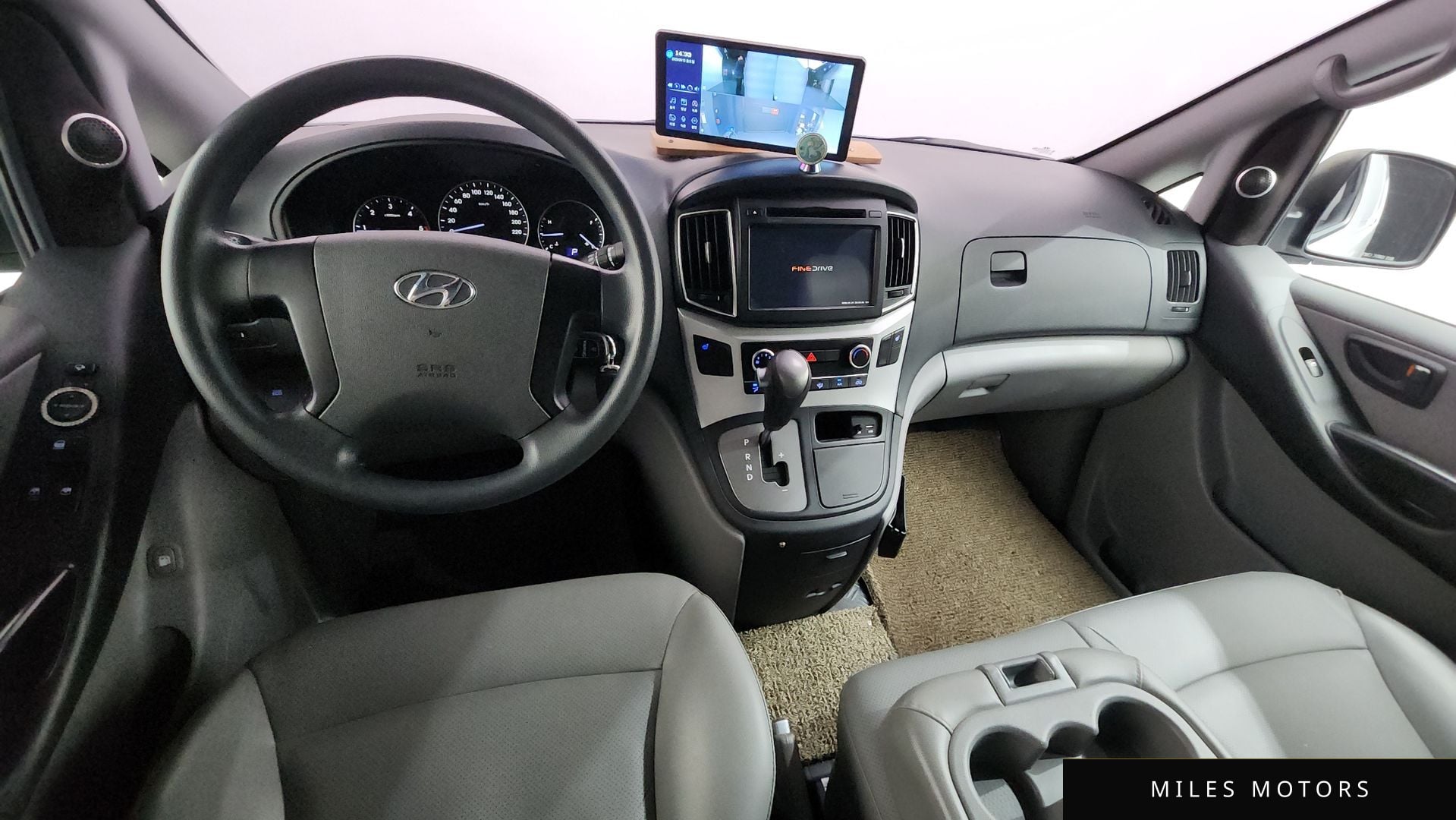 Hyundai Starex 2018 — миниатюра 10